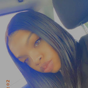 Meet your Posher, Raeven